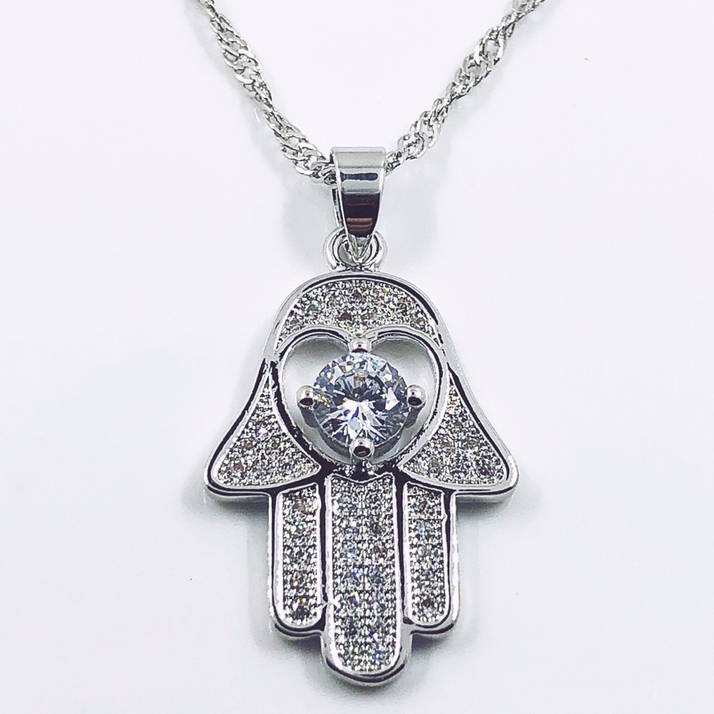 BEAUTIFUL GOLD PLATED HAMSA LUCKY HAND NECKLACE